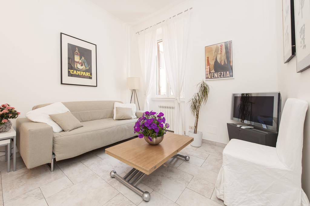 Foscolo Al 24 Apartment Рим Стая снимка